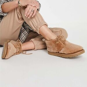 WORN ONCE UGG unisex Neumel Cozy lace up fluffy ankle boots in chestnut SZ 13